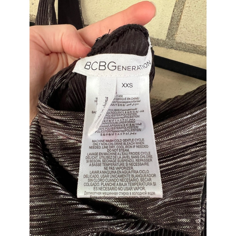 BCBGeneration Metallic Silver Black Pleated Maxi Dress V-Neck Party Cocktail XXS - Picture 5 of 5